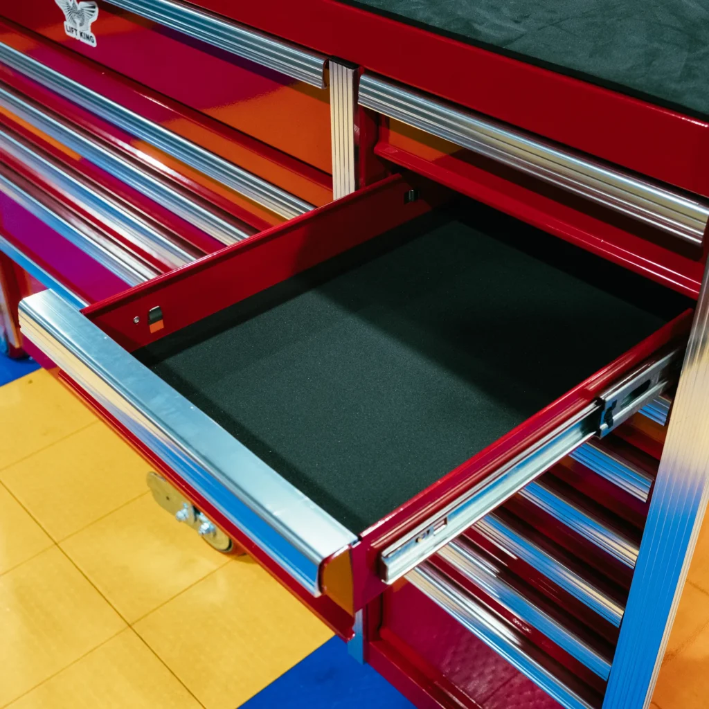 Lift King Tool Chest garage gear, detail view 7