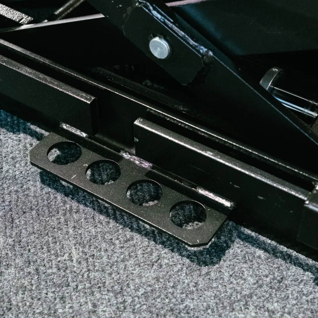 Lift King Sliding and Rolling 4500 lbs Hydraulic Air Jack lift accessories, detail view 5