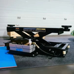 Lift King Sliding and Rolling 4500 lbs Hydraulic Air Jack lift accessories, detail view 2